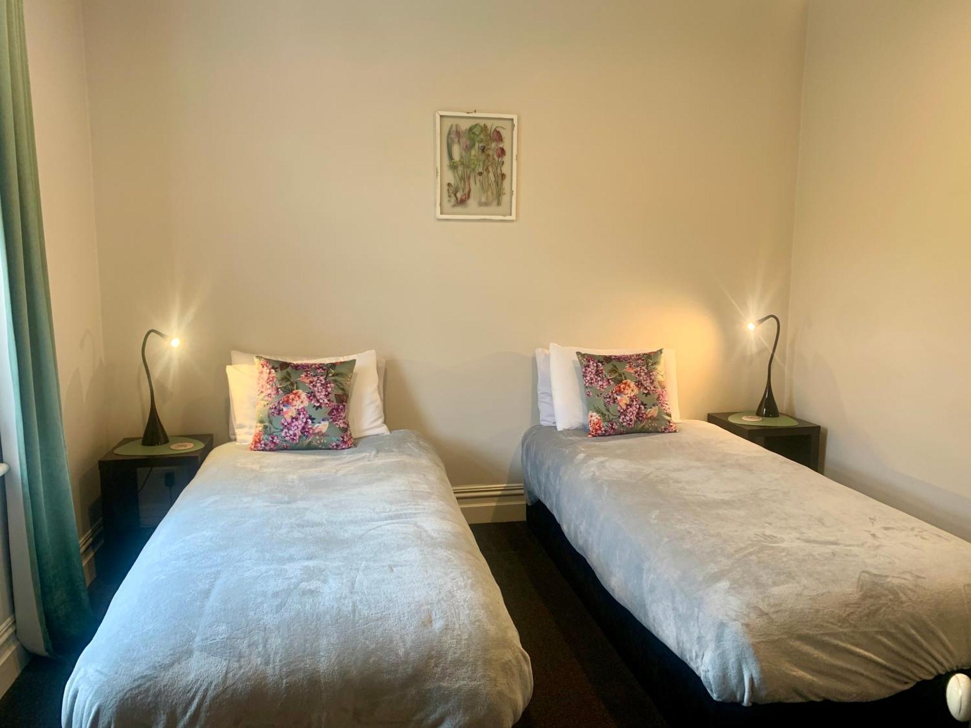 דנידין Roslyn Business Studio - 2 Bedroom מראה חיצוני תמונה